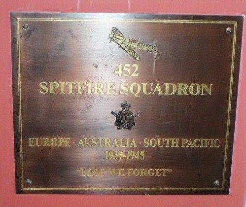 452 Spitfire Squadron Paque