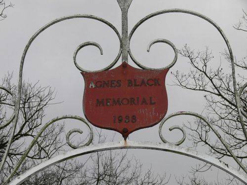 Agnes Black Memorial Gates : 02-August-2011