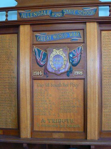 Allendale State School World War One Honour Board : 20-May-2012