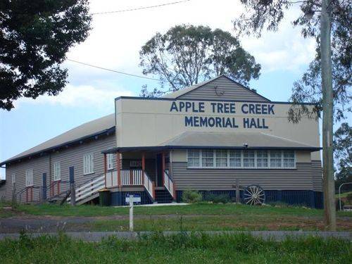 Apple Tree Creek Memorial Hall : 25-11-2008