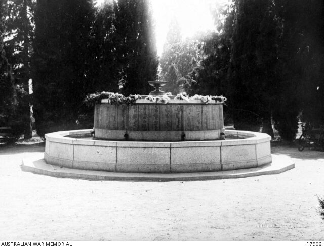 1920s: (Australian War Memorial H17906)