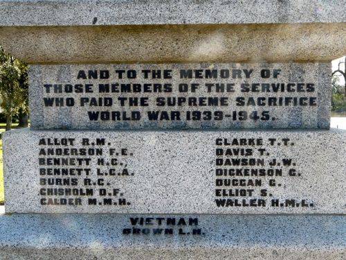 Benalla War Memorial : 10-August-2011