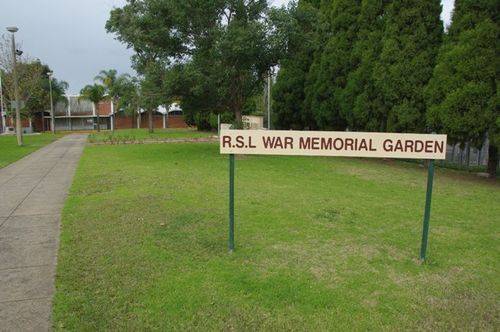 RSL Memorial Garden 2 : 19-02-2013