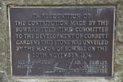Tulip Time Committee Plaque : August-2014