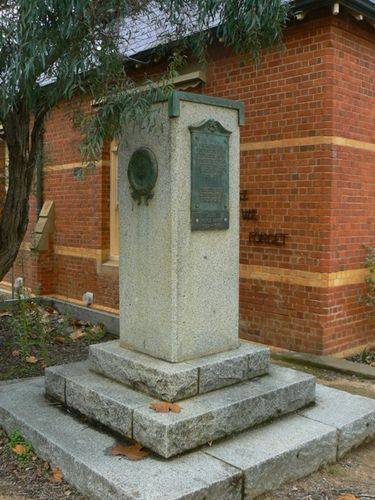 Castlemaine Primary School War Memorial : 28-May-2011