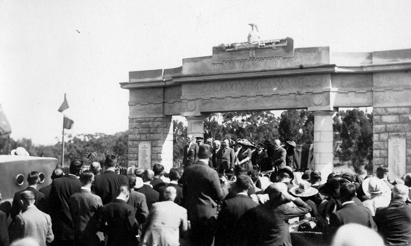 06-May-1922 : Memorial Unveiling : State Library of South Australia - PRG-280-1-30-100
