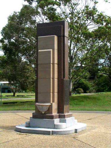 Coolangatta 1939-1945 War Memorial /March 2013