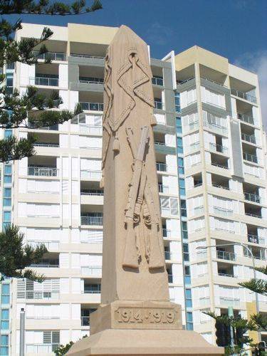 Coolangatta WW1 Memorial Closeup / March 2013