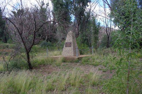 Len Stockings Monument : July 2014