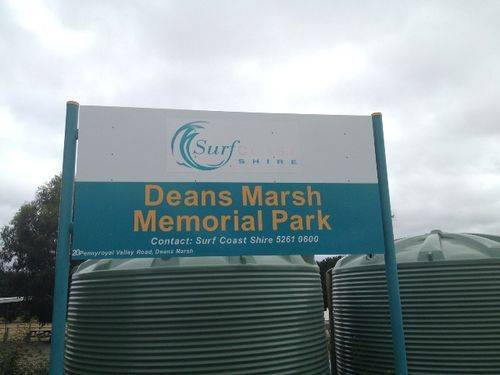 Deans Marsh Memorial Park : March 2014