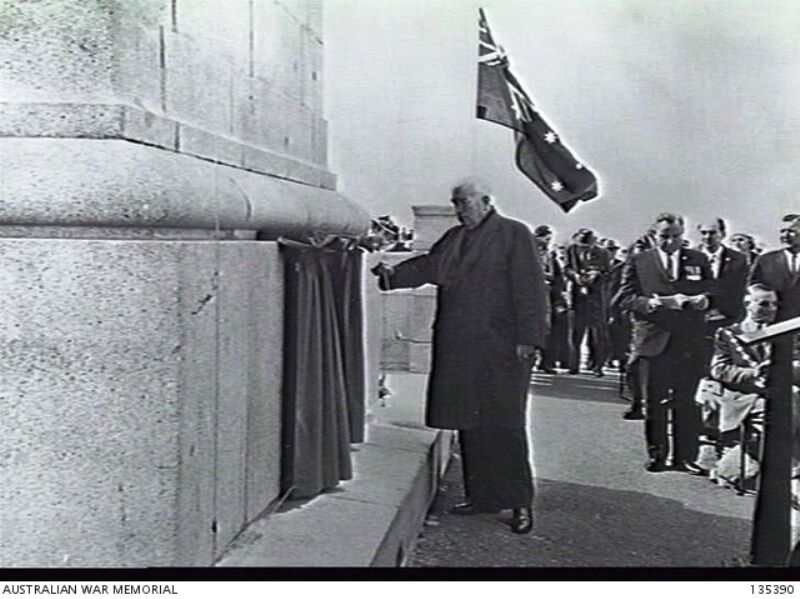 11-October-1964 : Unveiling by Prime Minister Robert Menzies (AWM: 135390)