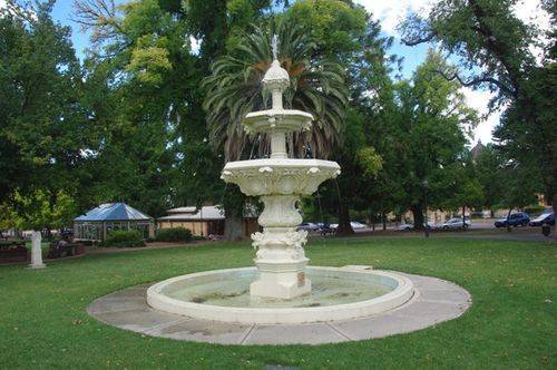 Hollis Fountain : June 2014