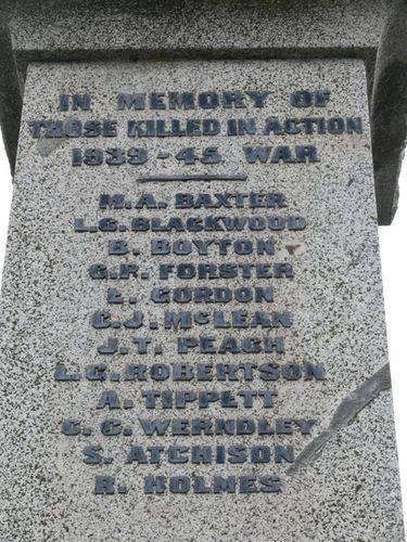 Edenhope War Memorial : 01-November-2011