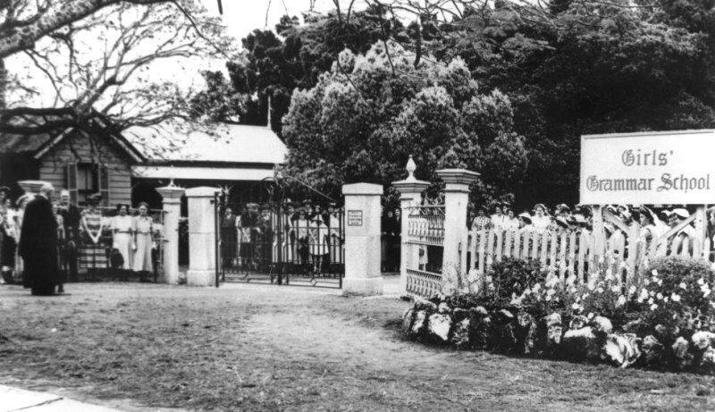 1952 : Unveiling (State Library of Queensland)