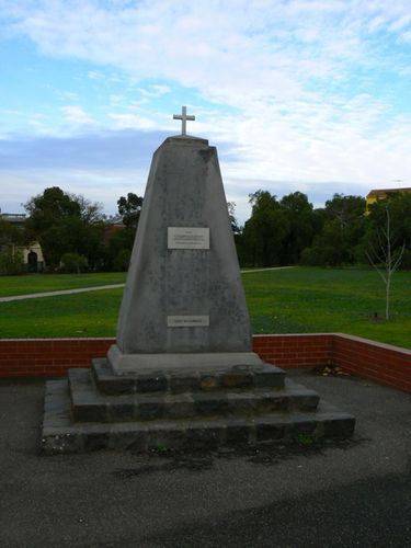 Flemington War Memorial : 27-March-2007