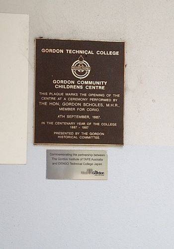 Gordon Childresn Community Centre Plaque : December 2013