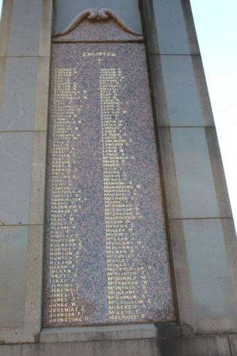 Gundagai War Memorial : 10-July-2011