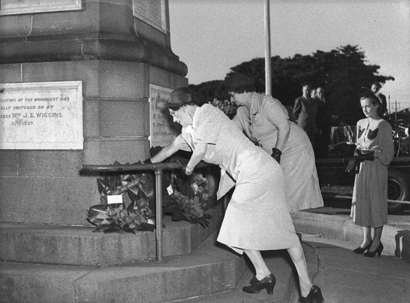 1950s :ANZAC Day (State Library of New South Wales)