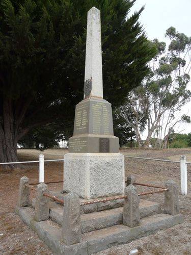 Hexham War Memorial : 17-February-2012