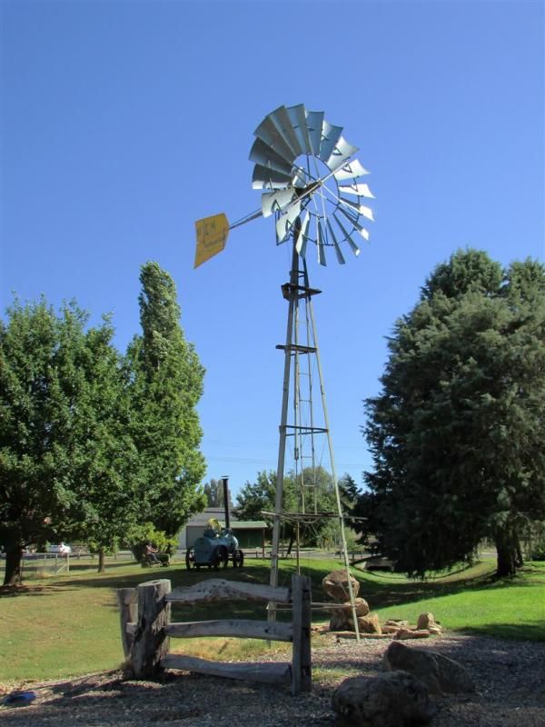 Hugh MacMaster | Monument Australia