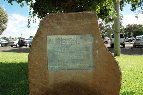 Italian Prisoners of War Memorial : 07-June-2013