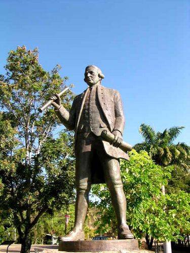 James Cook Statue 