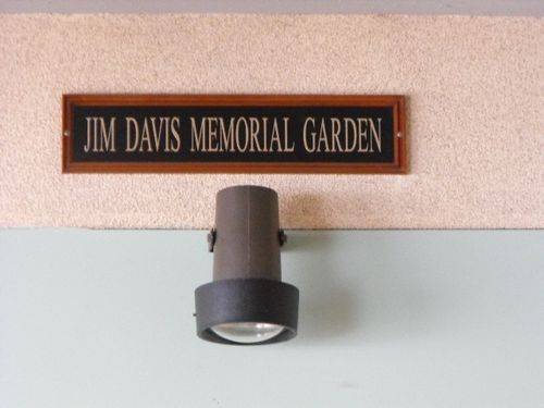 Jim Davis Plaque