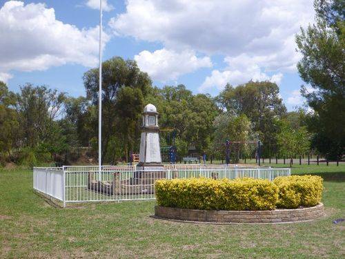 Kootingal War Memorial : 08-December-2012