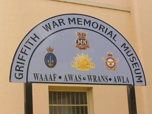 War Memorial Museum Sign : 28-03-2014