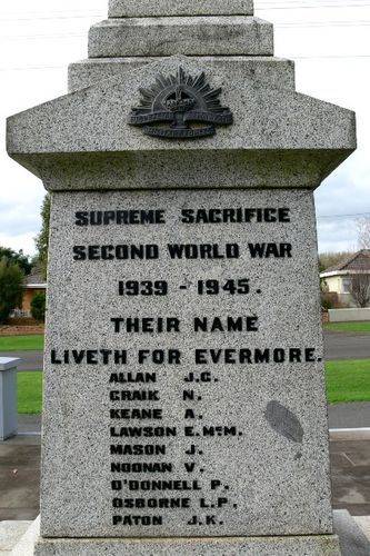 Koroit War Memorial : 25-June-2011