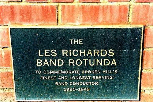 Les Richards Rotunda Inscription