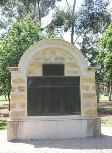 Lower North Adelaide Soldiers Memorial : 12-December-2012