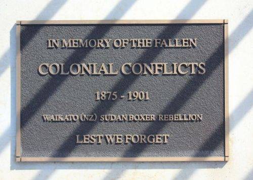Loxton War Memorial : 16-July-2011
