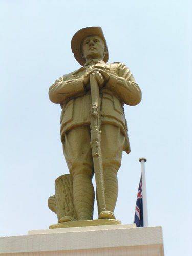 Mareeba War Memorial Digger