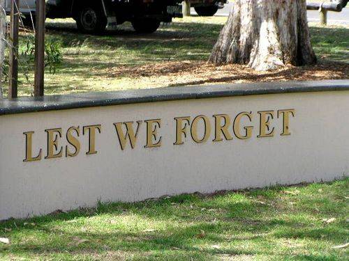 Maroochydore War Memorial Lest We Forget