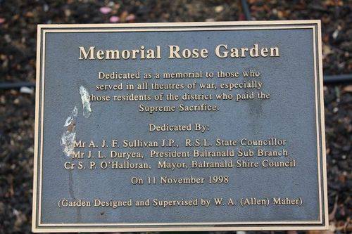 Memorial Rose Garden : 04-July-2011