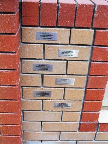 Oxenford  Coomera  Plaques
