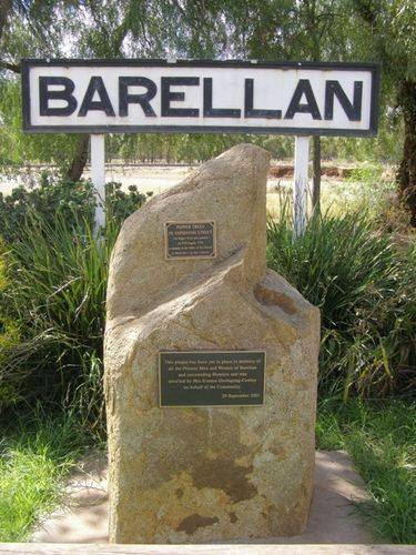Barellan Pioneers Monument: 27-03-2009