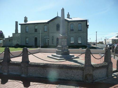 Port MacDonnell War Memorial : 24-November-2012