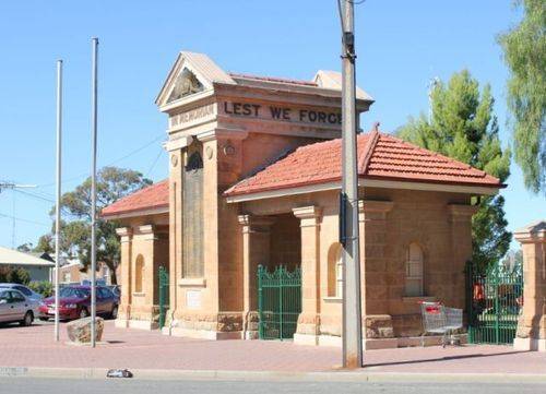 Port Pirie War Memorial : 25-April-2012