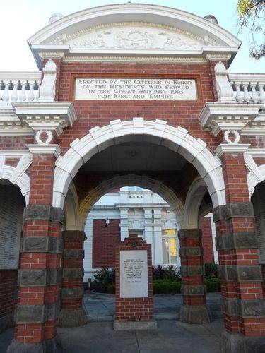 Preston War Memorial : 11-May-2012