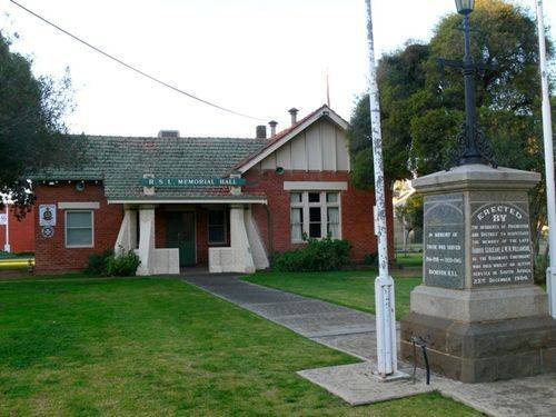 Returned Services League Memorial Hall : 22-July-2012