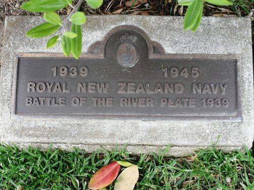 Royal New Zealand Navy : 25-October-2011