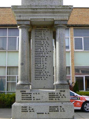Sale Cenotaph   Right Side