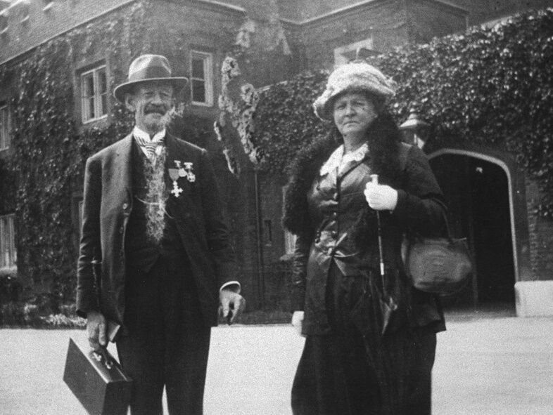 1921 : Samuel & Sarah Lunn (B-56426 State Library of South Australia)