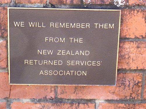 New Zealand Memorial Plaque : 26-05-2014