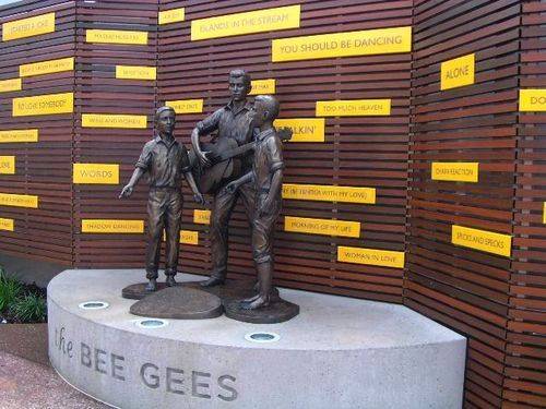 Bee Gees Statue / March 2013
