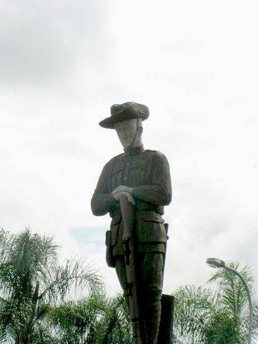 Tingalpa War Memorial Digger Front