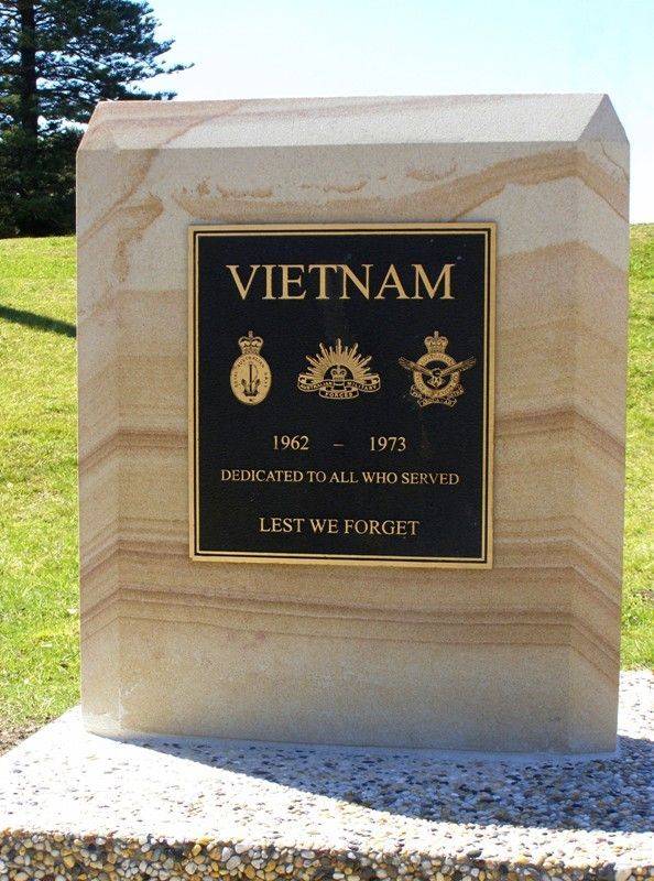 Vietnam Plaque : 17-September-2014