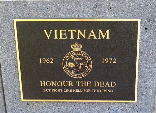 Vietnam Plaque : November 2013